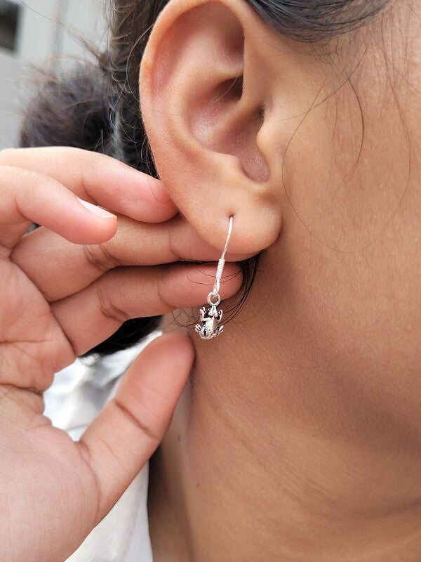 Silver Frog Dangle Earrings for kids by Silver Linings – Silverlinings
