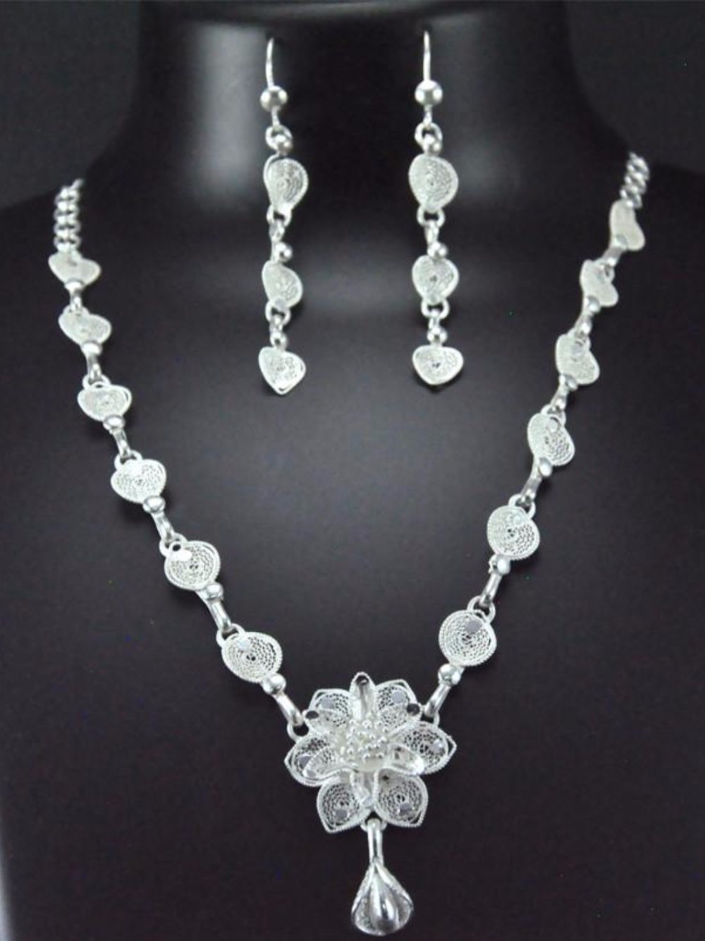 Silver Necklace sets