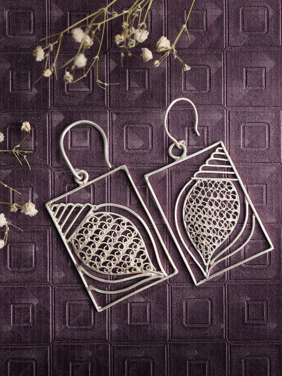 Shell in a rectangle Earrings and Pendant set
