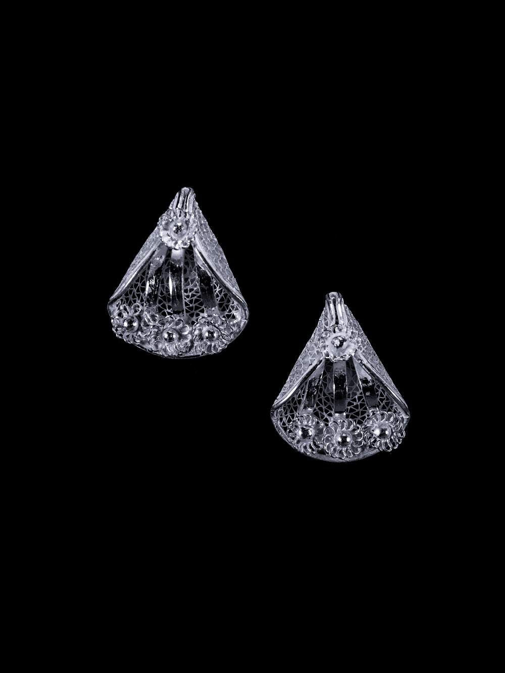 Studs Online