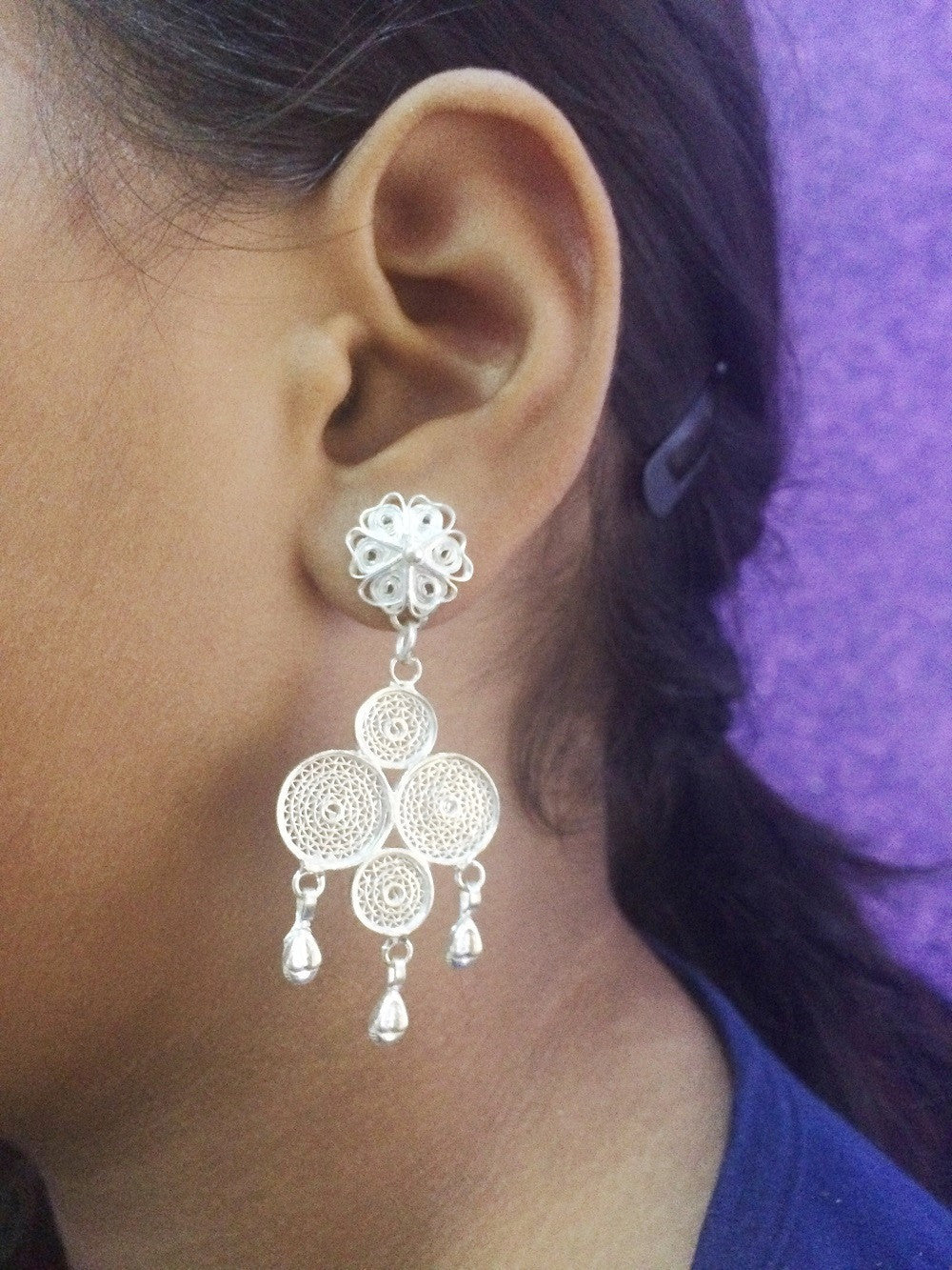 Swaying and Graceful