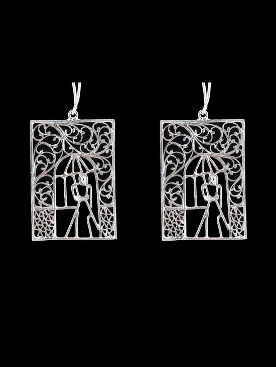Woman with umbrella Earrings and Pendant Set