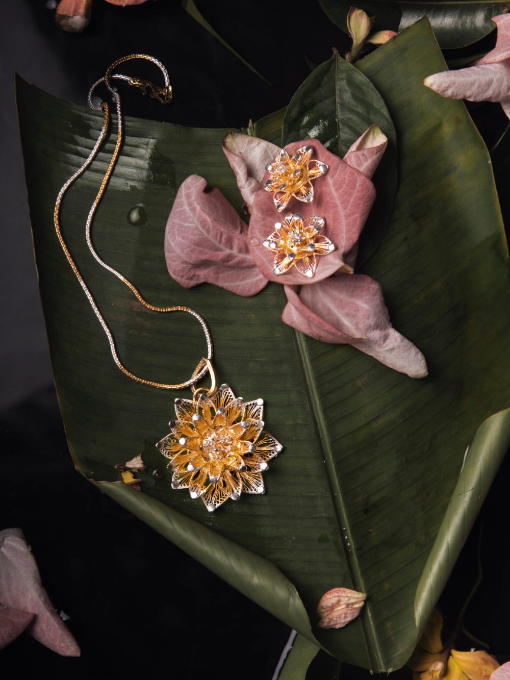 Silver Filigree Pendants online for women | handmade with filigree