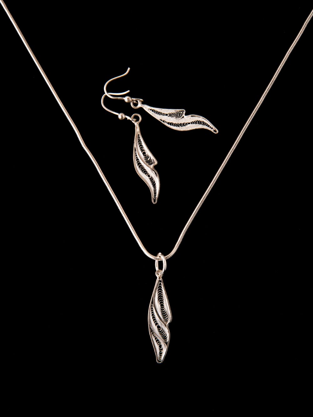 Silver Filigree Pendants online for women | handmade with filigree