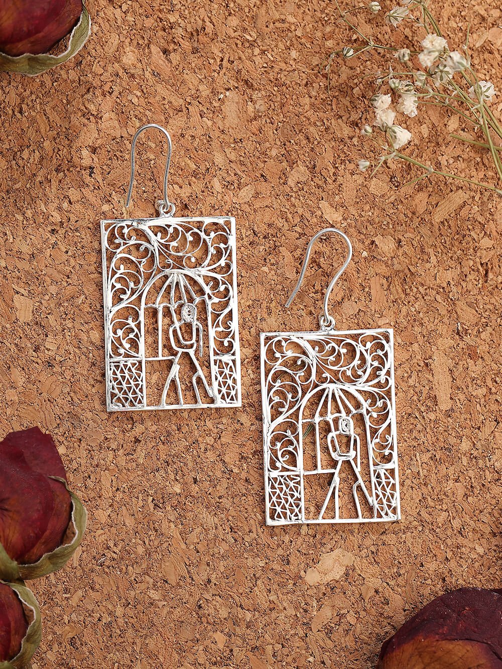 Woman with umbrella Earrings and Pendant Set