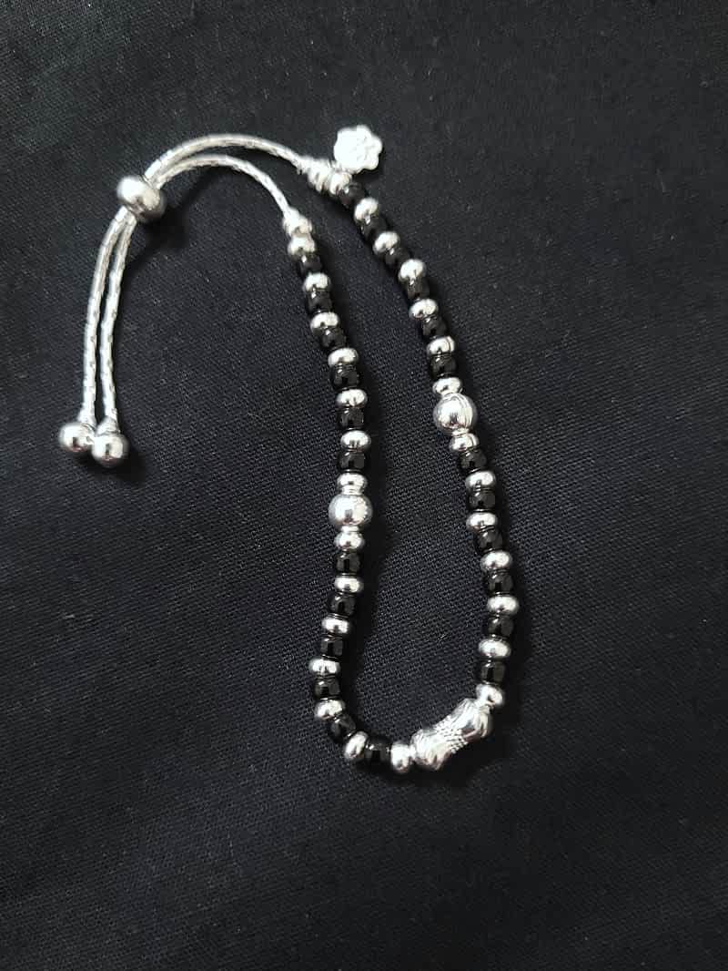 Black bead Silver bracelet