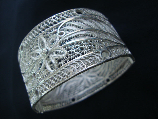 
                      
                        Silver Bracelets
                      
                    