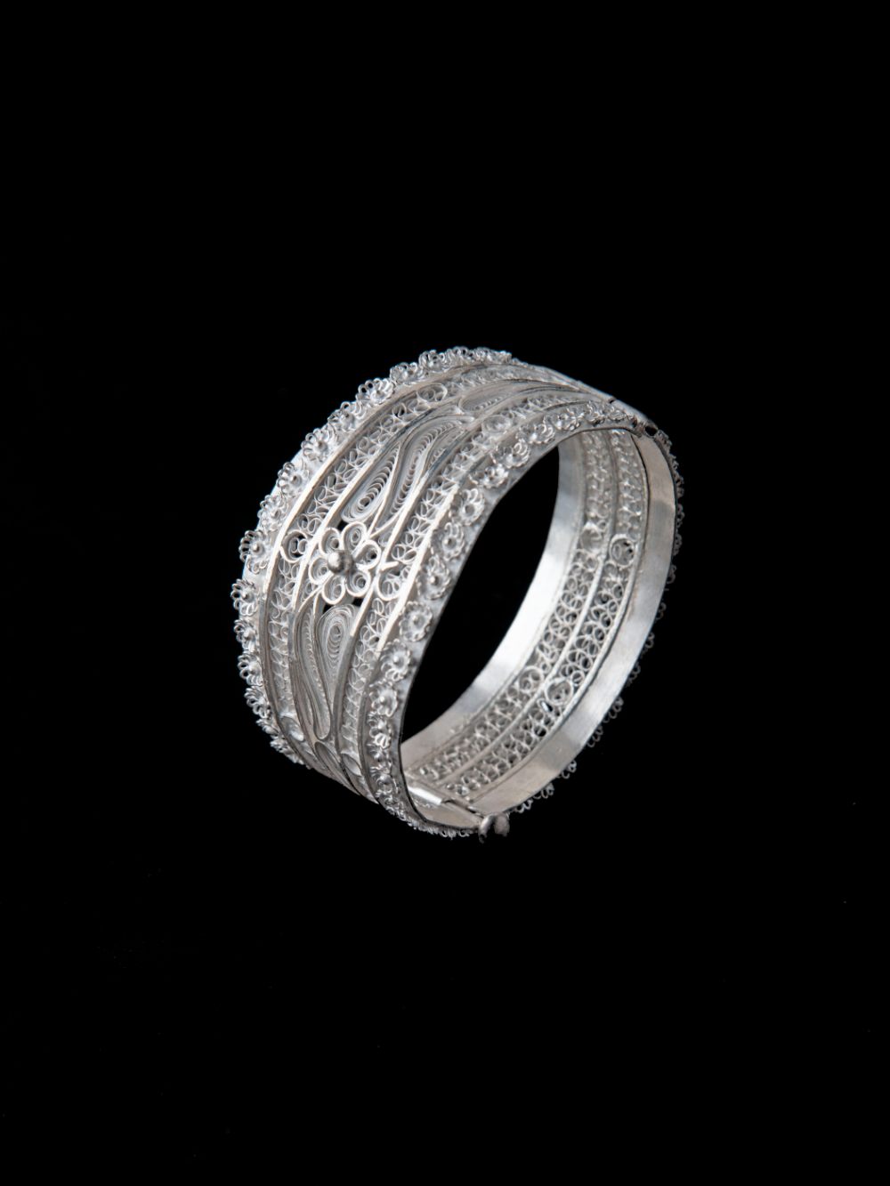 Silver Bangles handmade with Filigree