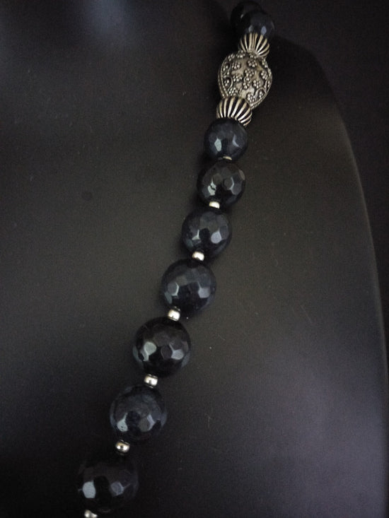 Beads necklace       