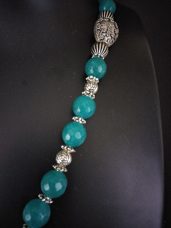 Beads necklaces online         