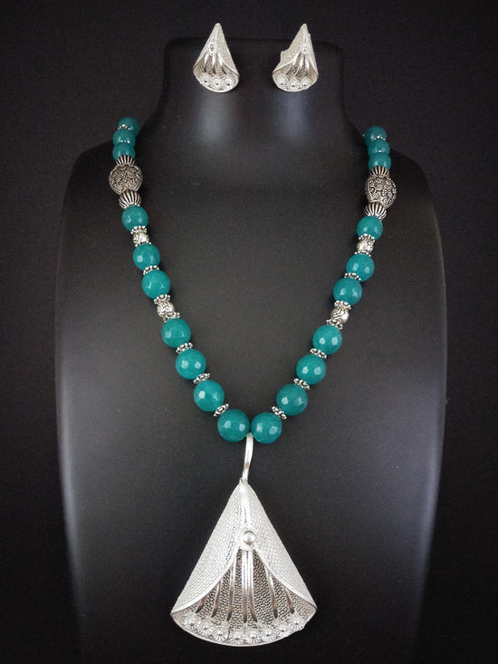 Load image into Gallery viewer, Beads necklaces online by Silverlinings        
