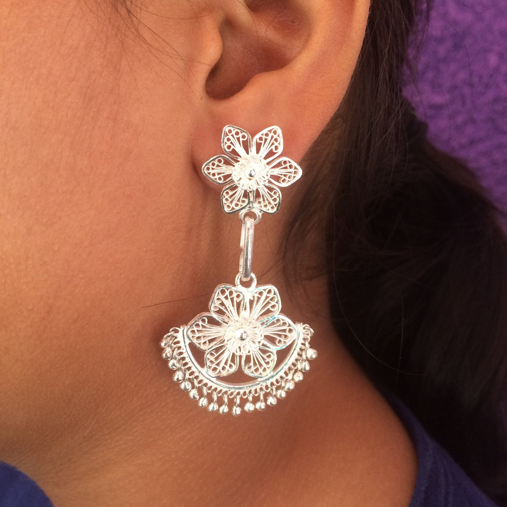 
                      
                        Beautiful Earrings online          
                      
                    