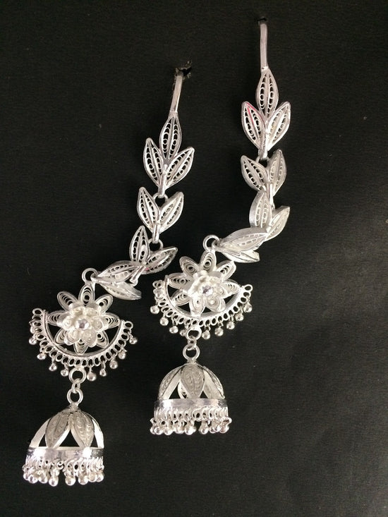 Load image into Gallery viewer, Beautiful Indian Jewelly earrings         
