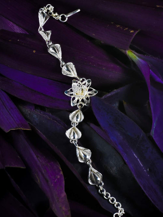 Buy Shaya 92.5 Sterling Silver Creative Pursuits Heart Bracelet Online At  Best Price @ Tata CLiQ