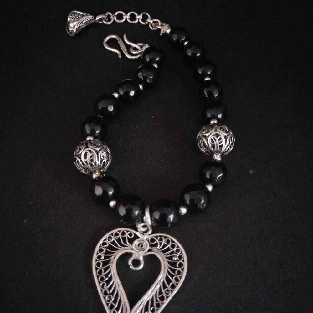 
                      
                        Trendy bracelets online
                      
                    