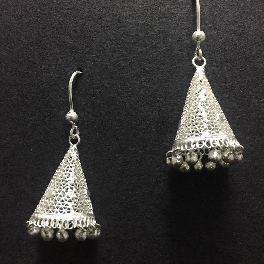 
                      
                        Jhumka
                      
                    