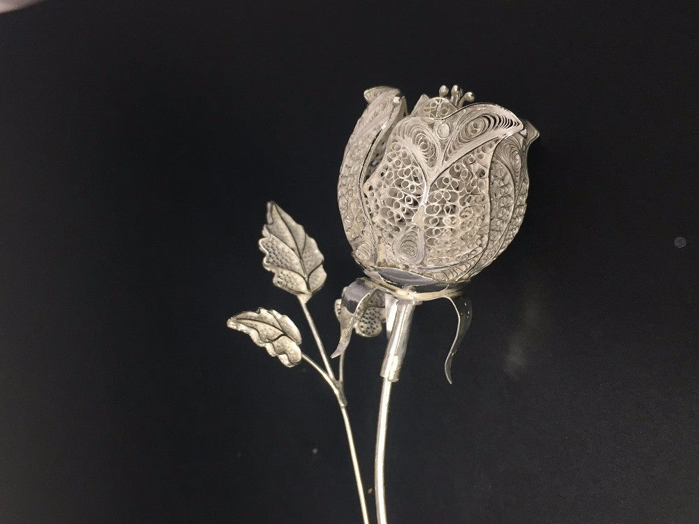 
                      
                        Silver Filigree Rose
                      
                    
