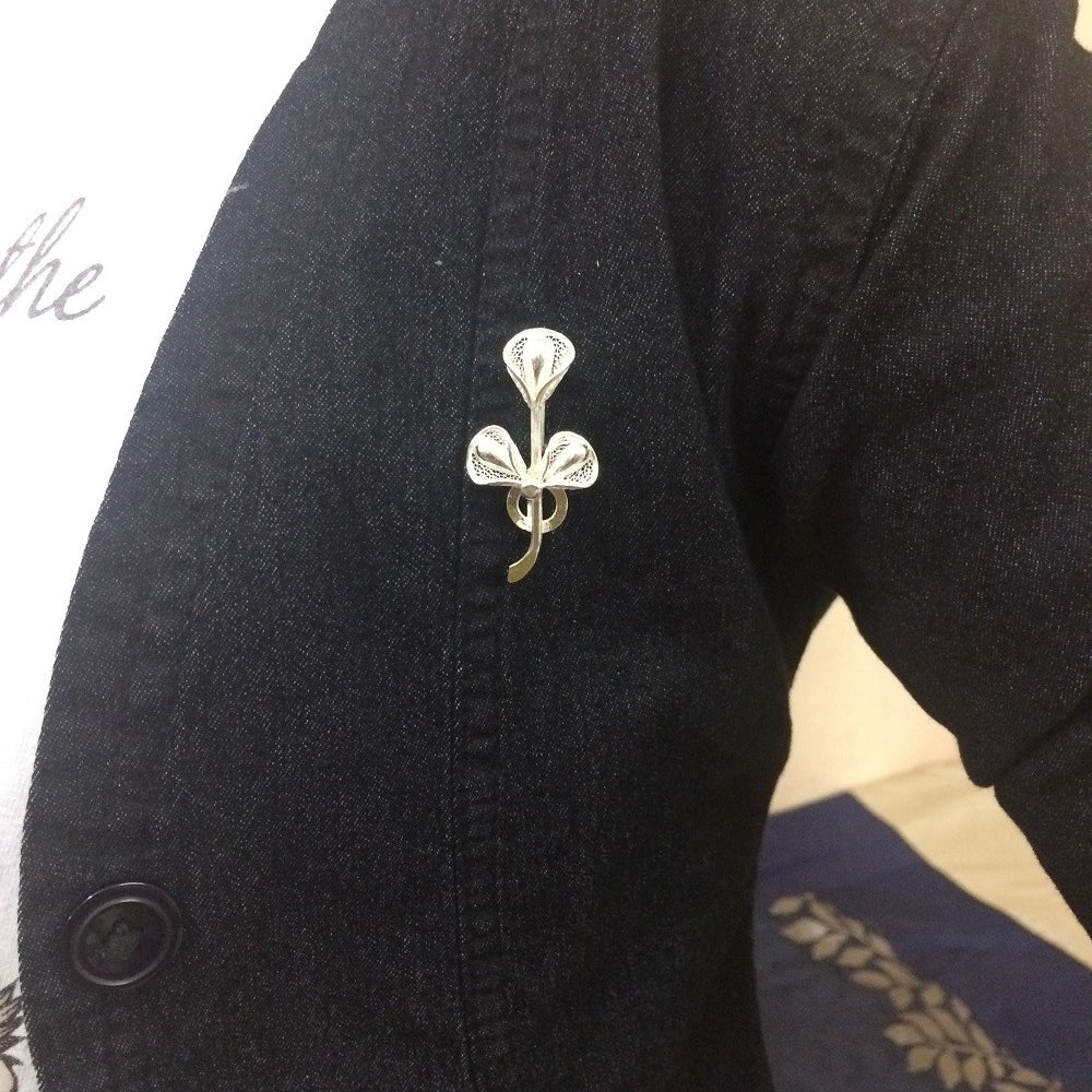 
                      
                        Silver Saree Pin
                      
                    