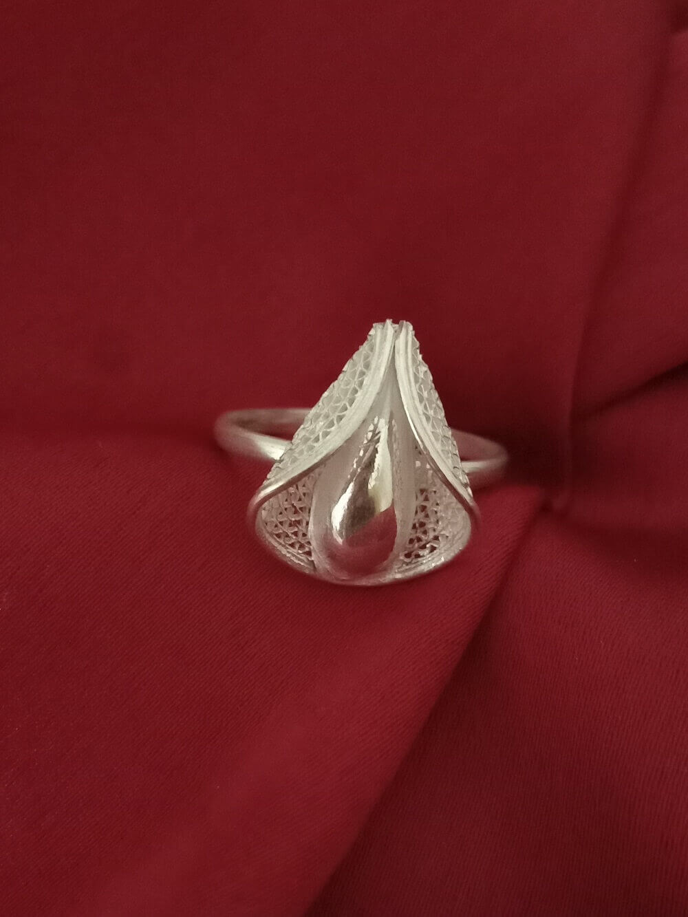 Silver Rings online for women | Silverlinings | Handmade Filigree