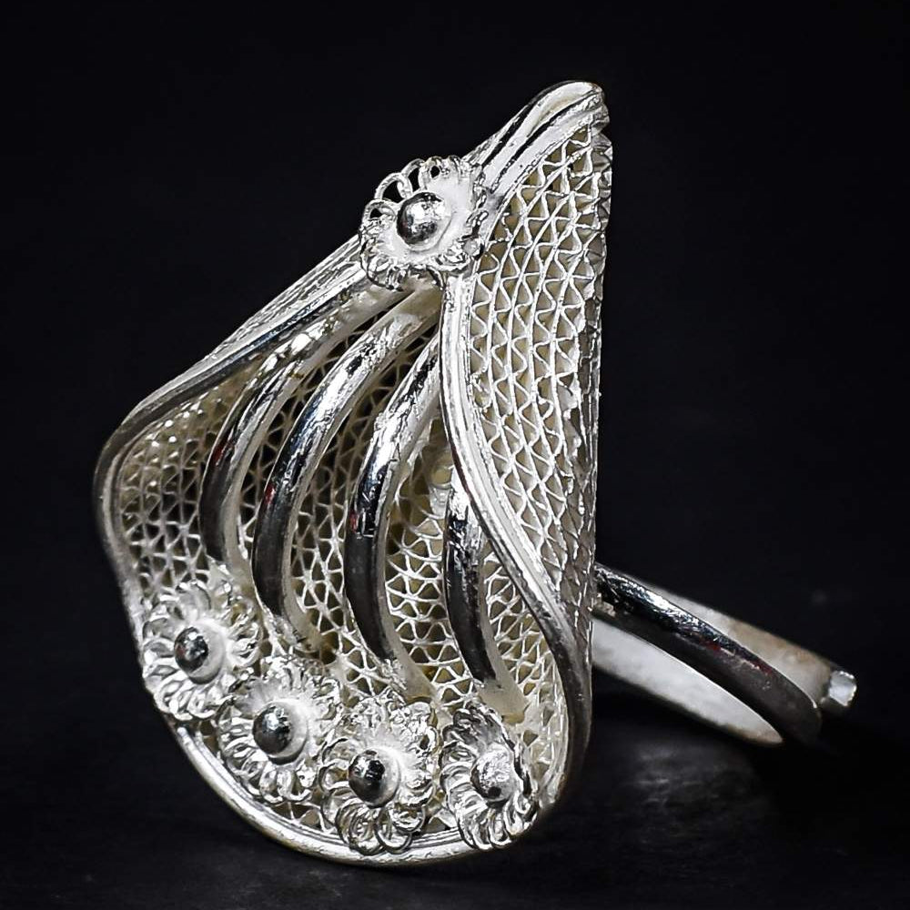 
                      
                        Silver Rings
                      
                    