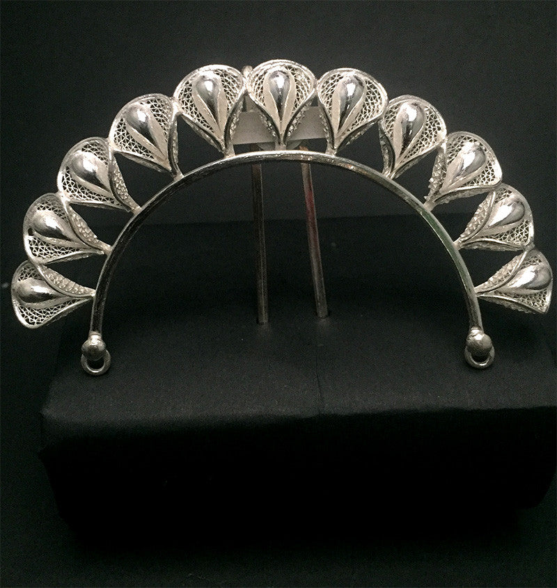 
                      
                        Silver hair accessories
                      
                    