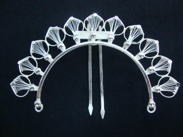 Silver hair accessories