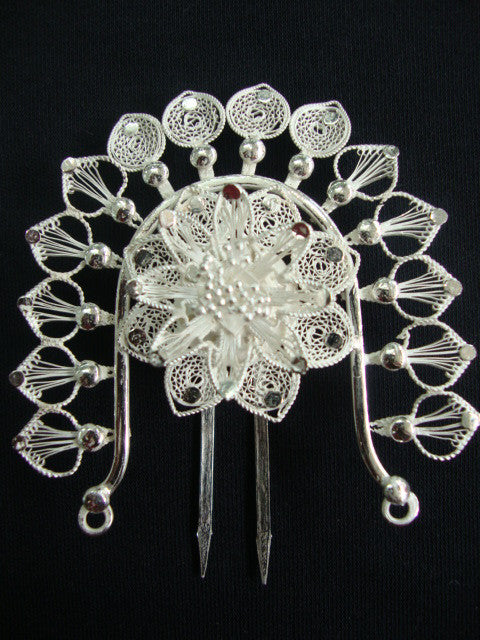 Silver hair accessories