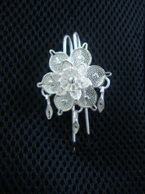 Silver hair accessories