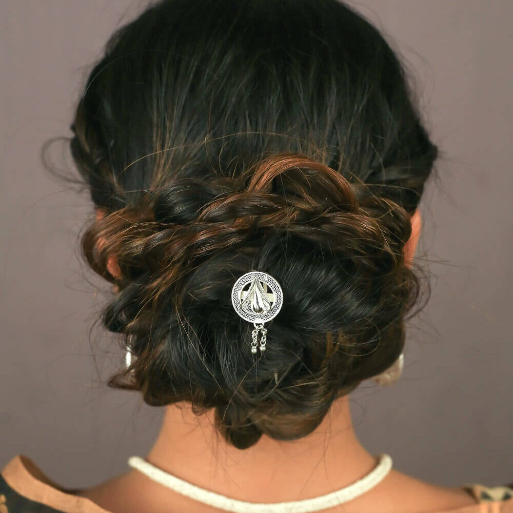 
                      
                        Odissi Hair Pin
                      
                    