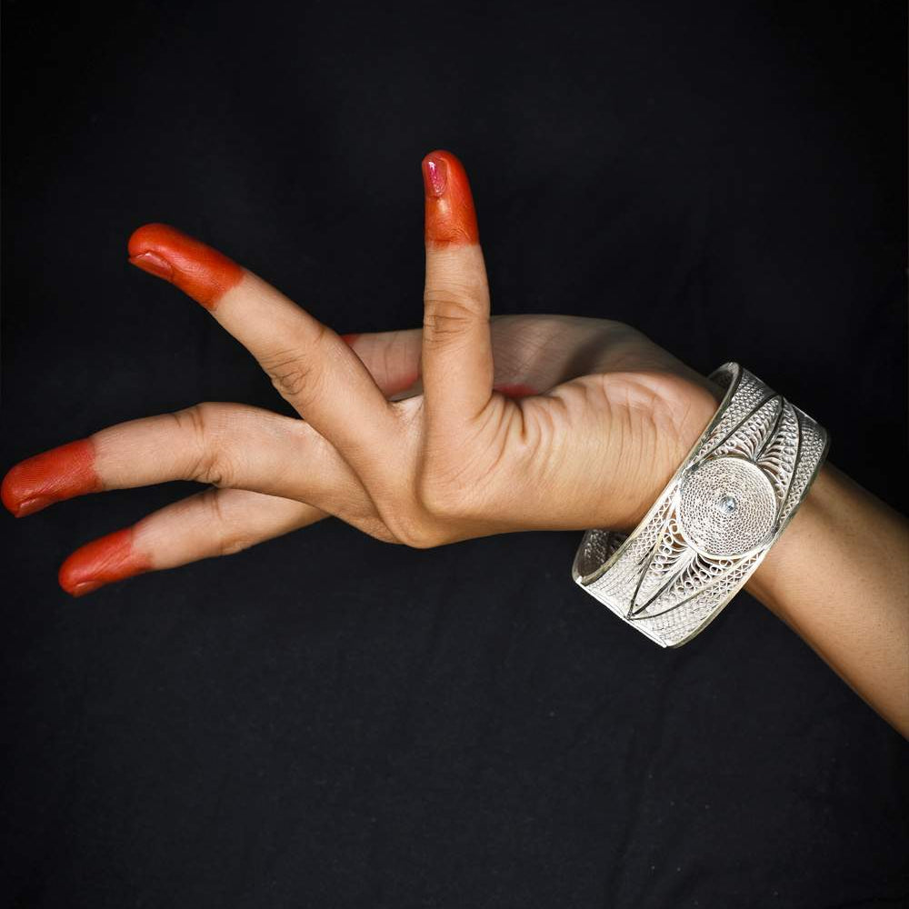 Hand Jewelly      