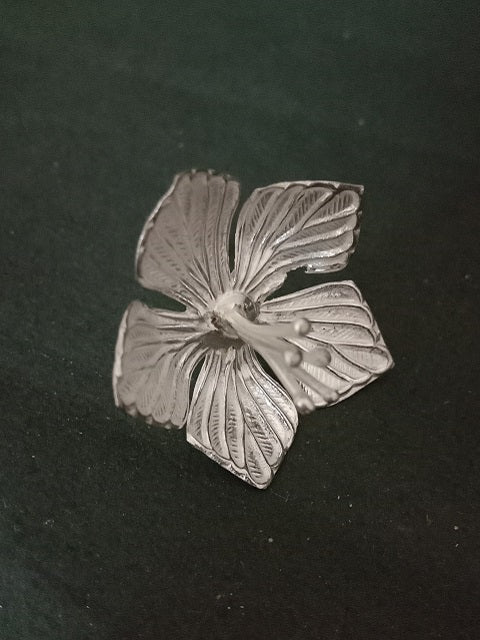 Silver Jaswand Flower