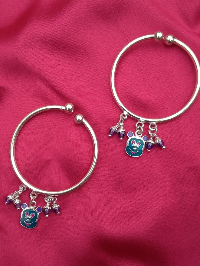 Disney Mickey Mouse Clasp Moments Bracelet 593061C00-18 – Jessop Jewellers