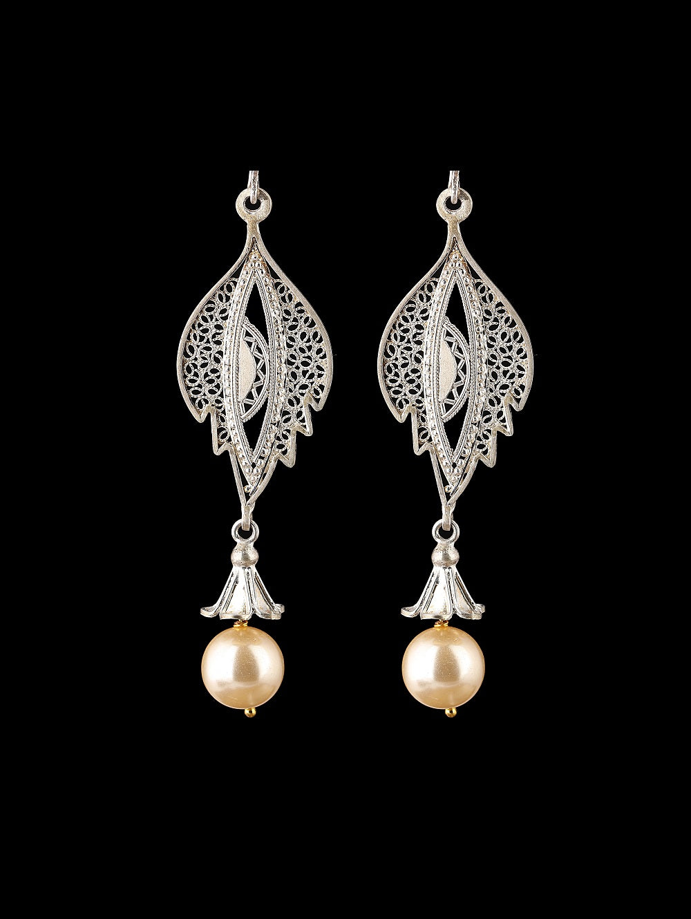 Leafy Pearl Earrings