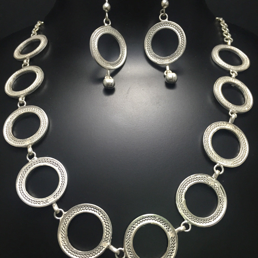 
                      
                        Silver Necklace       
                      
                    