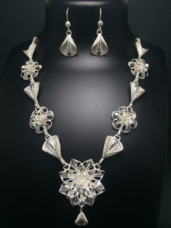 Load image into Gallery viewer, Silver Necklace Sets  
