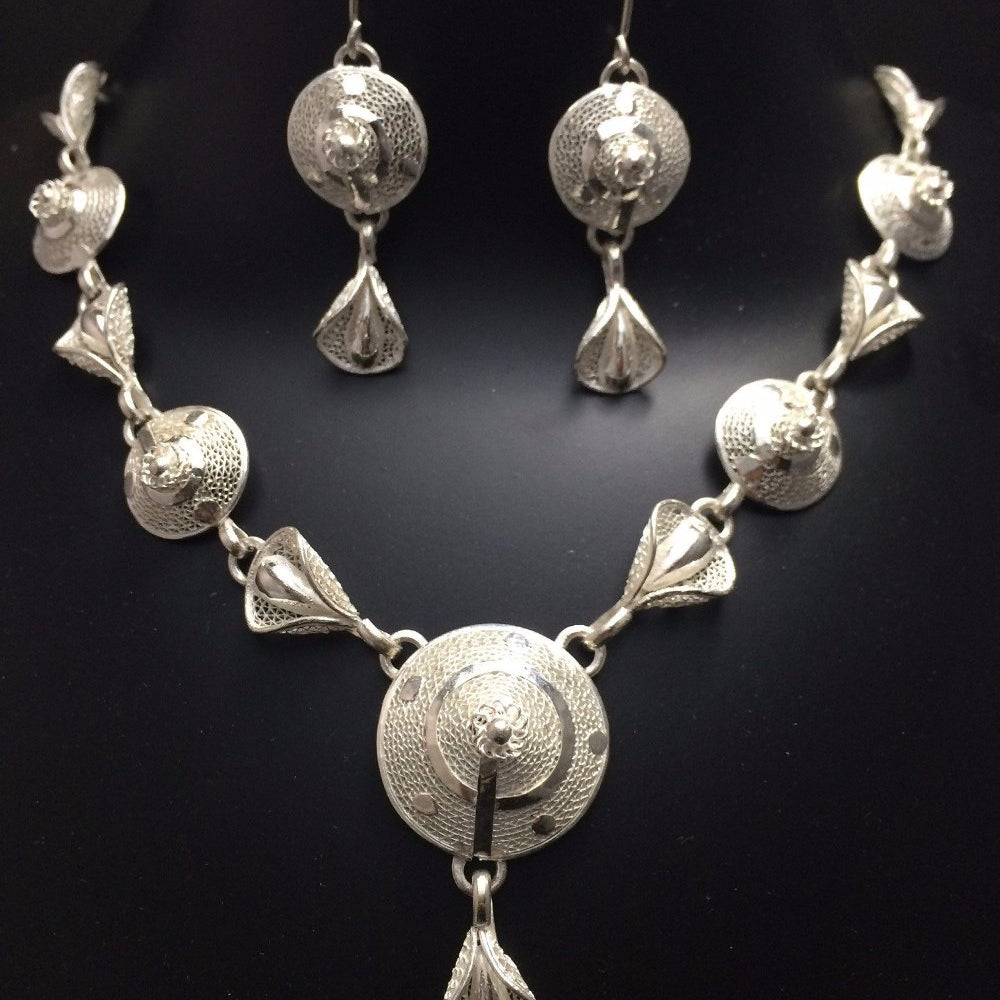 
                      
                        Silver Filigree Necklace Set NS038 - SilverLinings.in - 3
                      
                    