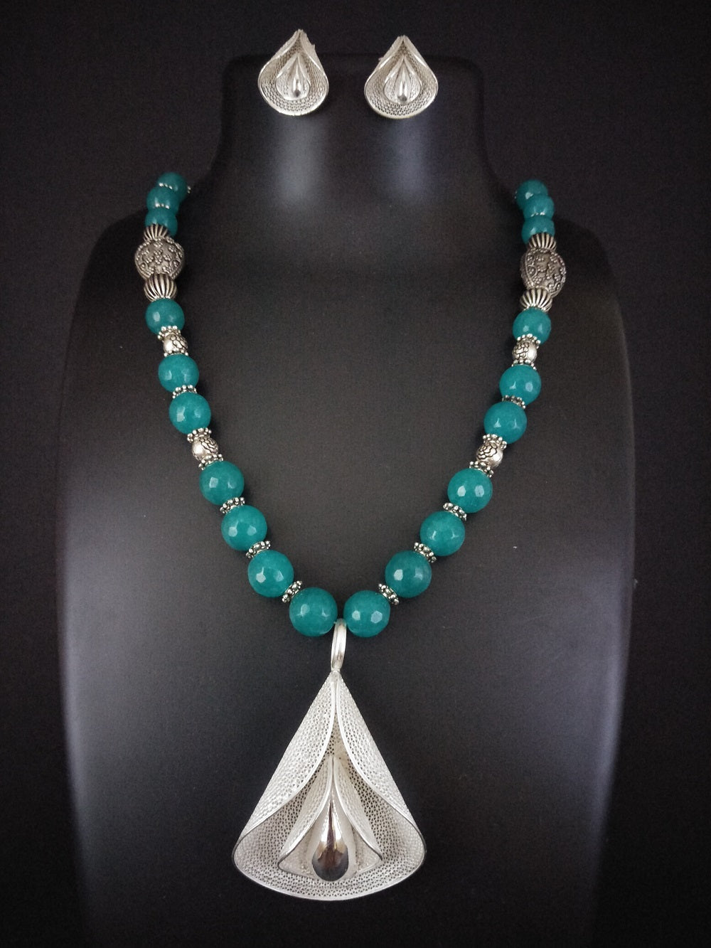 Necklaces online India        