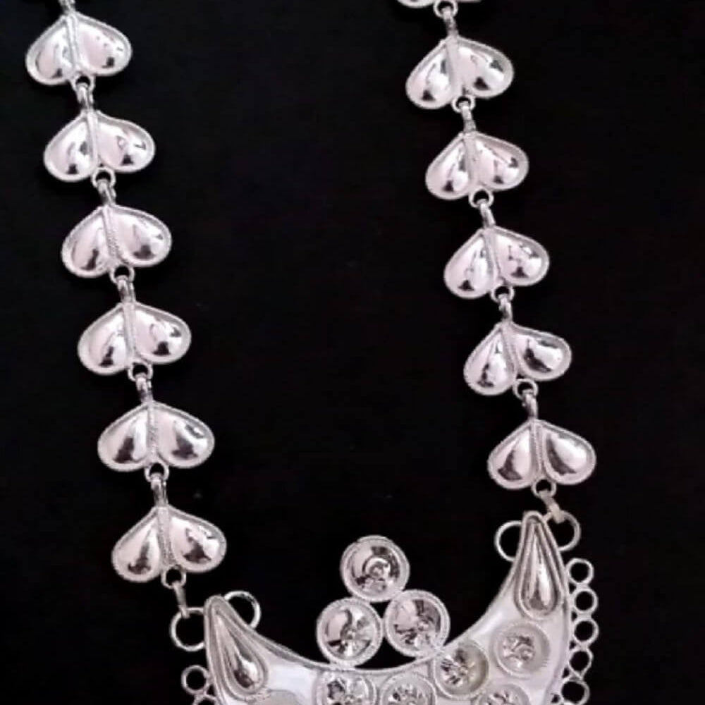 
                      
                        Odissi adornments
                      
                    