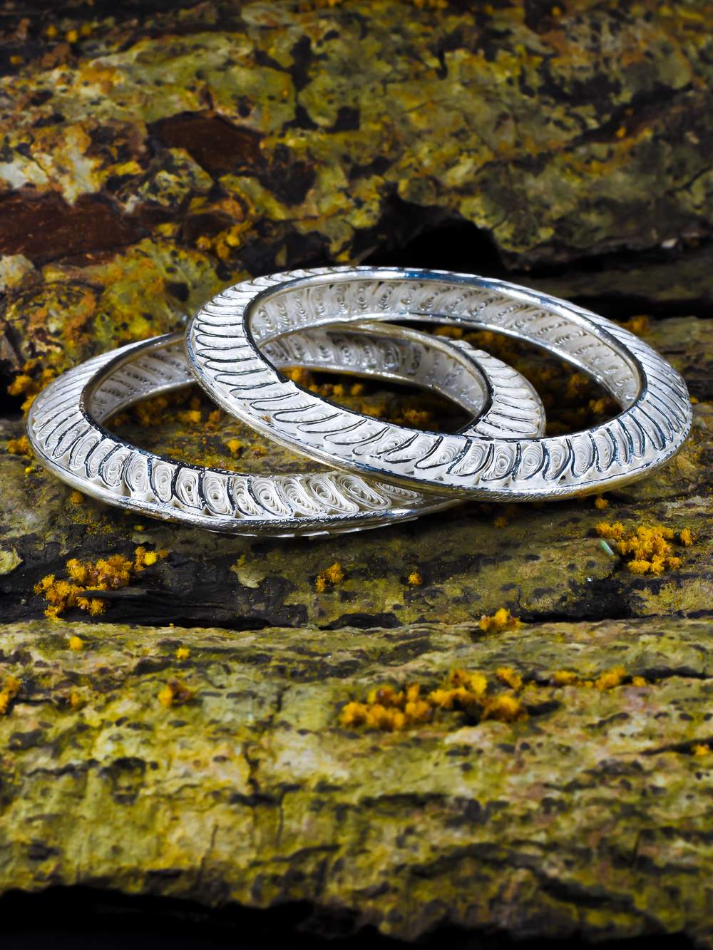 issi Bangles     