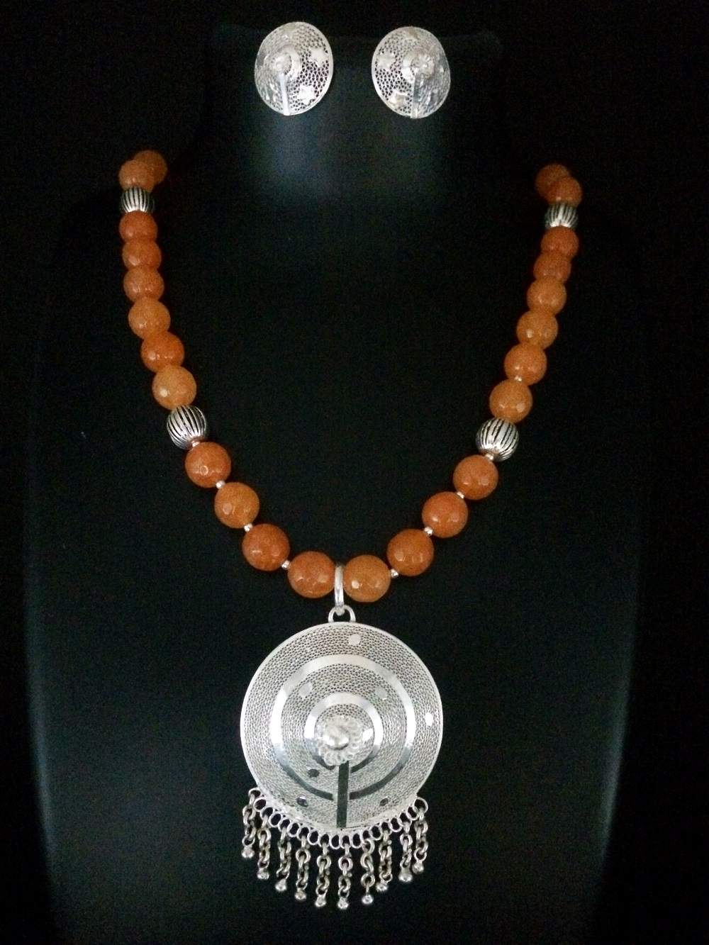 Female Wedding Wear Kundan Onyx Beads Necklace Set at Rs 4700/set in Mumbai