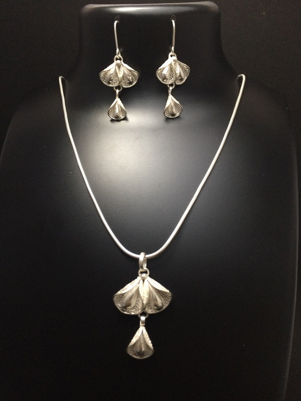 Silver Pendant set