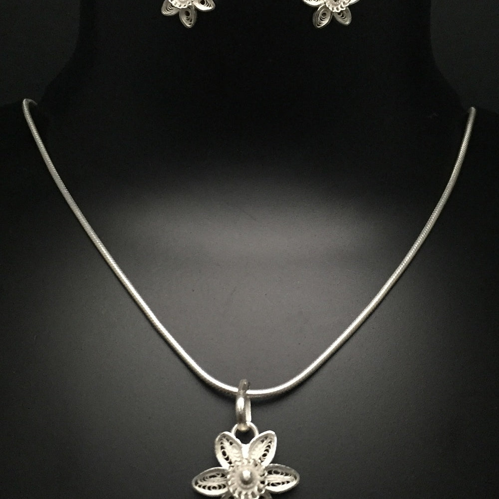 
                      
                        Silver Pendant sets
                      
                    