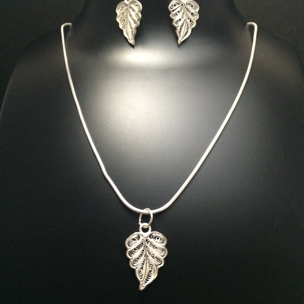 Silver Filigree Pendant Set Leaf PD115 - SilverLinings.in - 2