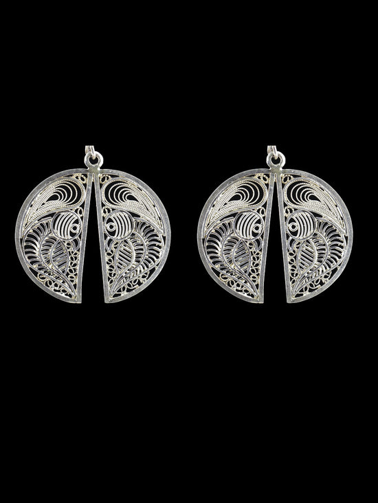 Load image into Gallery viewer, Parrot Earrings and Pendant Set
