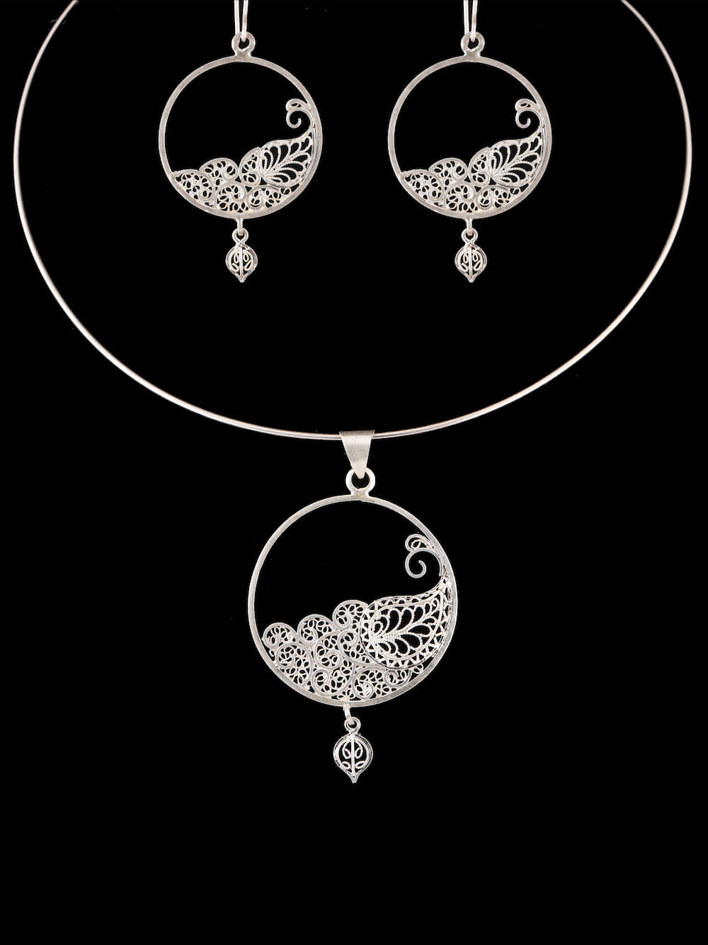 Peacock in a circle Earrings and Pendant Set