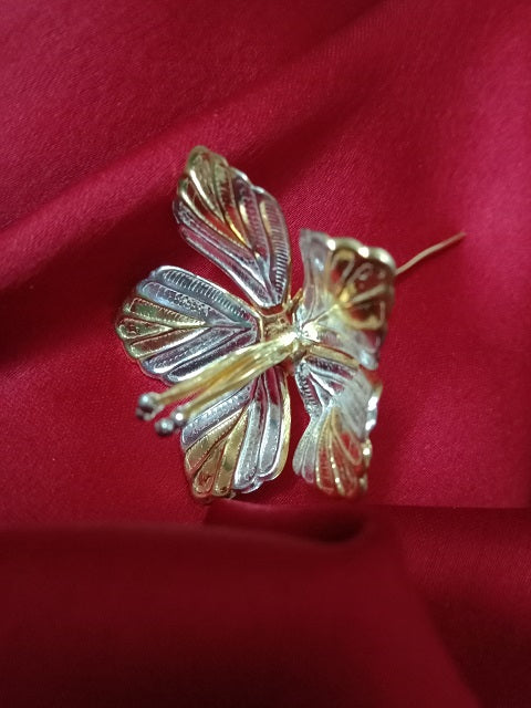 
                      
                        Silver Flower Dual Tone
                      
                    