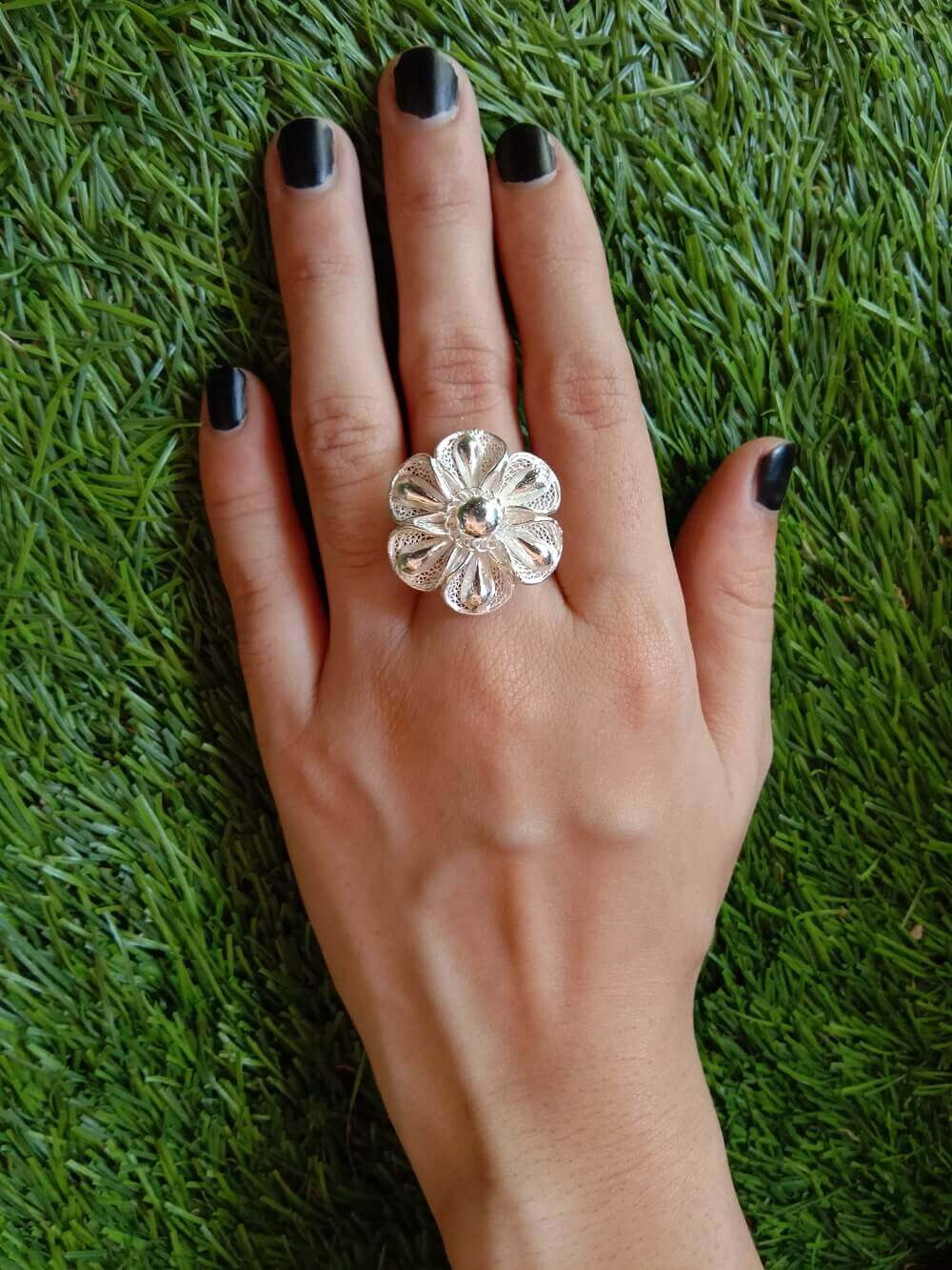 Knot Gemstone Flexi Ring Jewellery India Online - CaratLane.com