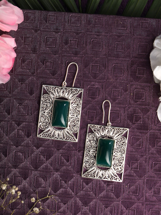 Load image into Gallery viewer, Green Agate Earrings and Pendant Set
