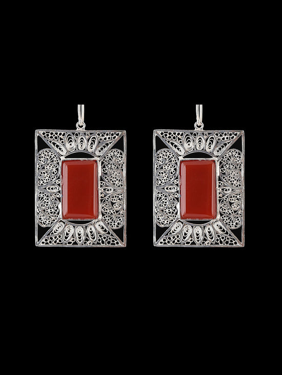 Load image into Gallery viewer, Red Agate Filigree Earrings
