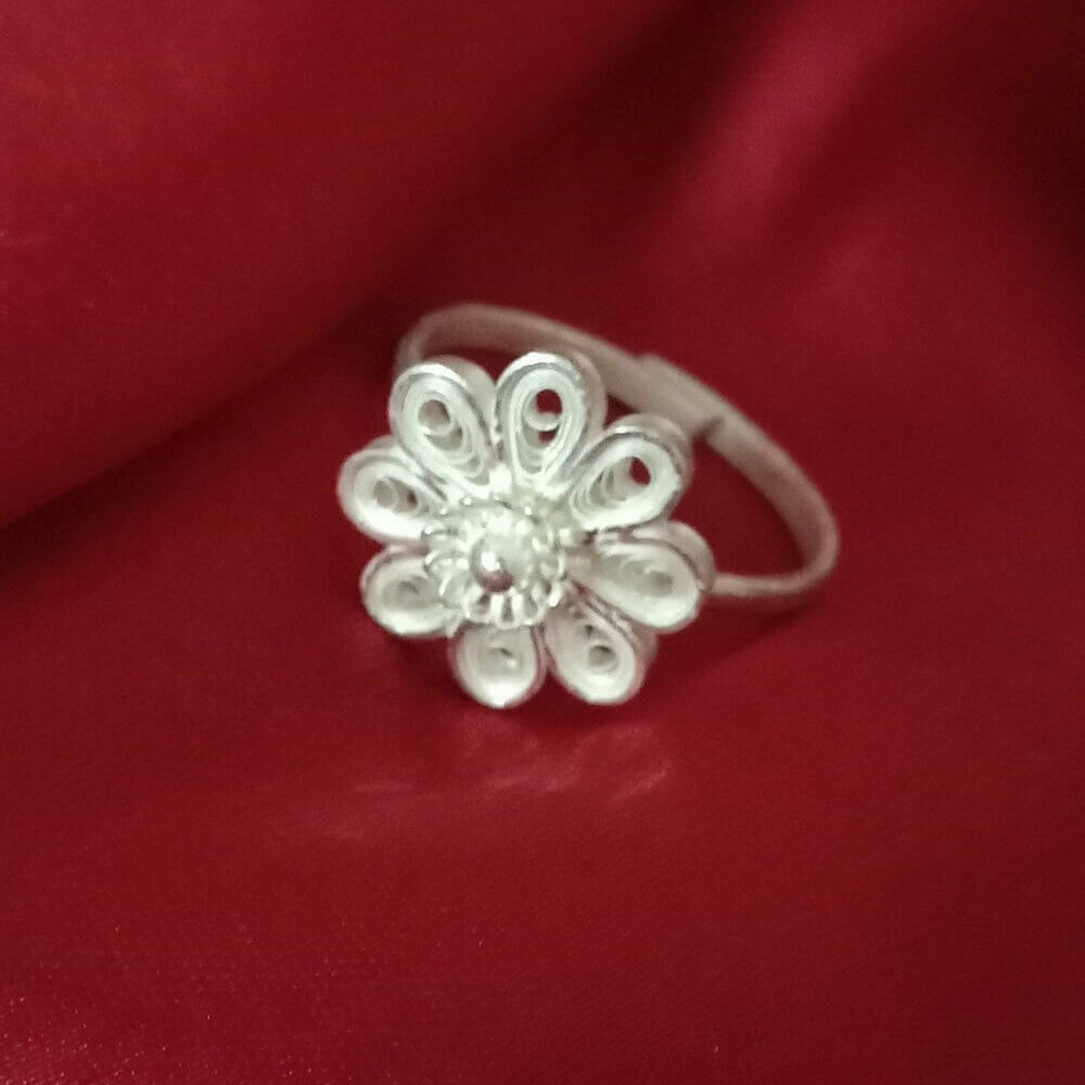 
                      
                        Silver Filigree Jewelly
                      
                    